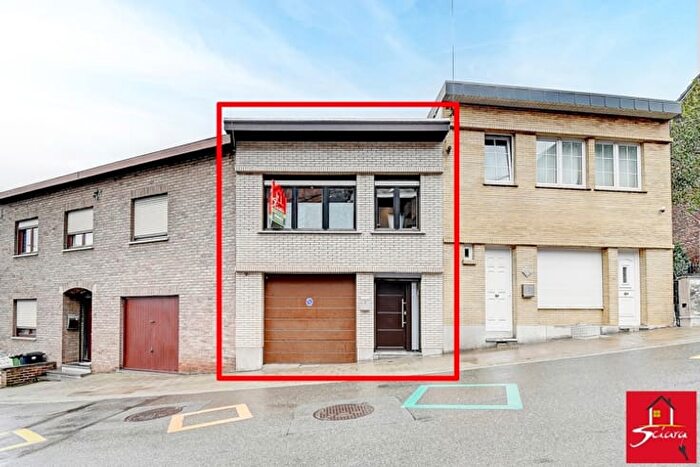 Maison 2 pièces à Rue Francisco Ferrer, SaintNicolas, à vendre