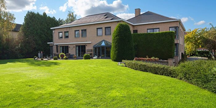 Maison 6 pièces à Bilzersteenweg, Tongeren, à vendre