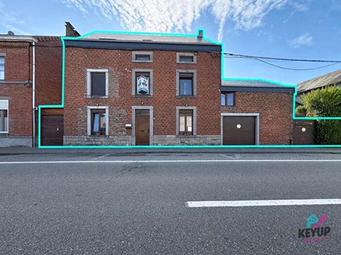 Rue des Chasseurs Ardennais, Rochefort : Maison 3 pièces à vendre