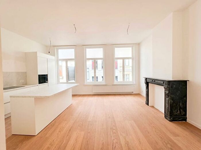 Kroonstraat, BORGERHOUT - Appartement 1 pièce à vendre