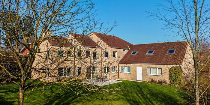 Maison 6 pièces à Moeskroen, Henegouwen, à vendre