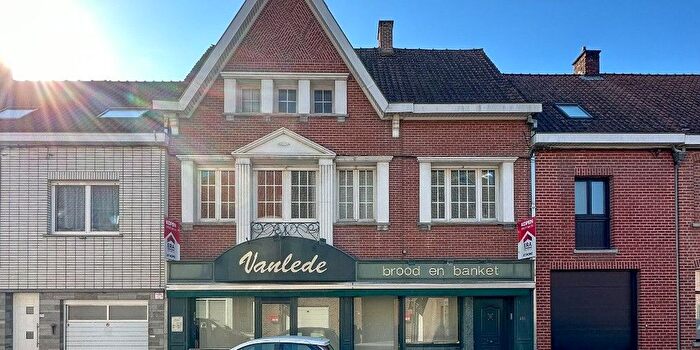 Maison 4 pièces à Roeselarestraat, Wevelgem, à vendre
