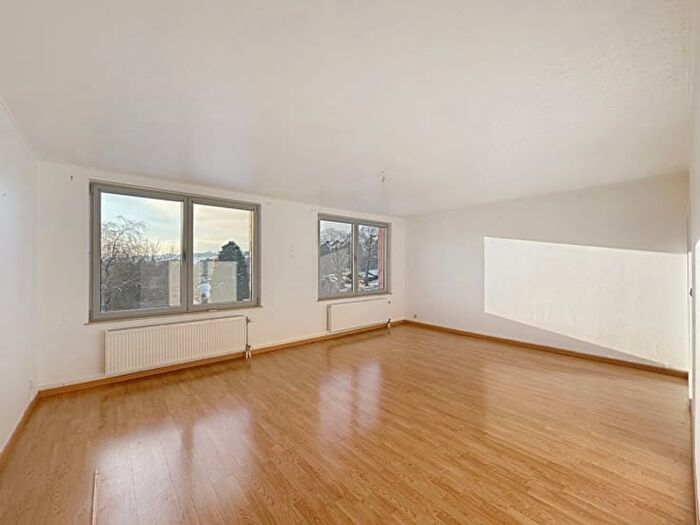 Appartement 3 pièces à vendre à Place Emile Vandervelde, SaintNicolas