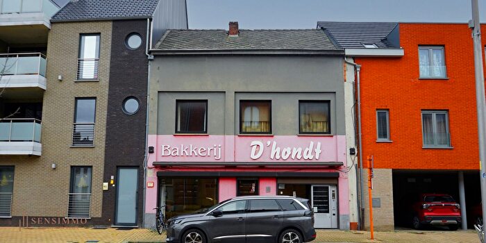 Koning Boudewijnlaan, Genk : Maison 3 pièces à vendre