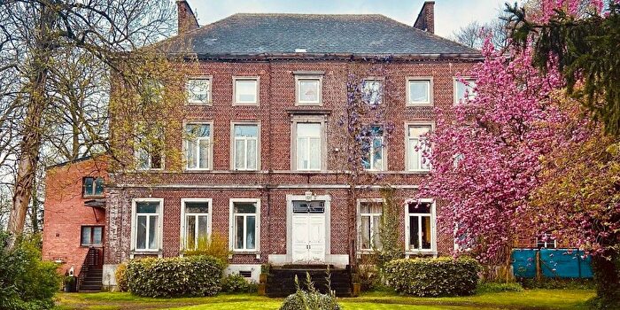 Place dHerchies, Herchies - Maison 10 pièces à vendre