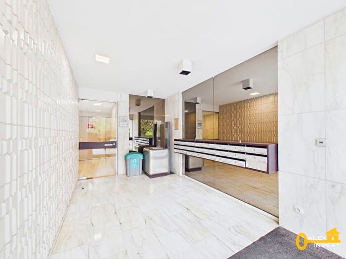 Appartement 2 pièces à vendre à Chaussée de Mons, L