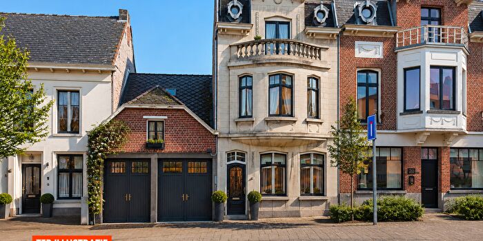 Maison 3 pièces à vendre à Tolstraat, Nieuwerkerken
