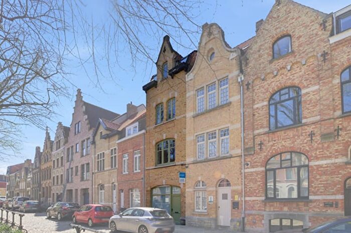 Veemarkt, Ieper : Maison 15 pièces à vendre