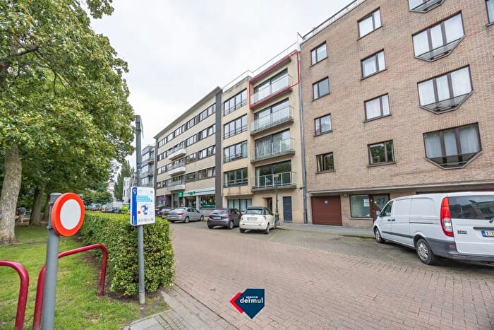 Appartement 11 pièces à SintCatharinaplein, Oostende, à vendre