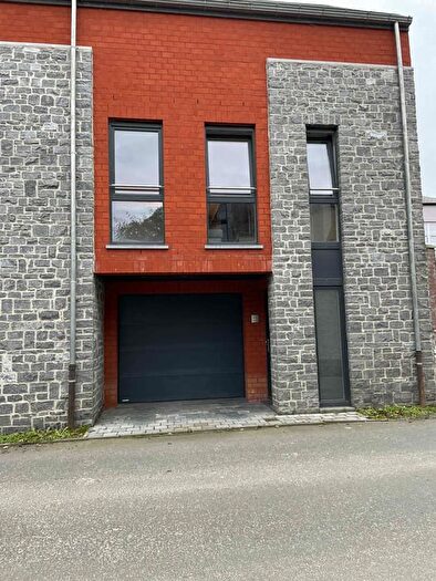 Rue Du Cygne, HamsurHeureNalinnes : Maison 2 pièces à louer