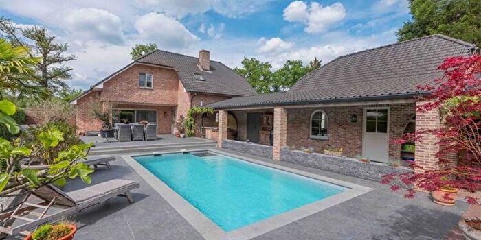 Maison 4 pièces à vendre à Diestersteenweg, Neeroeteren