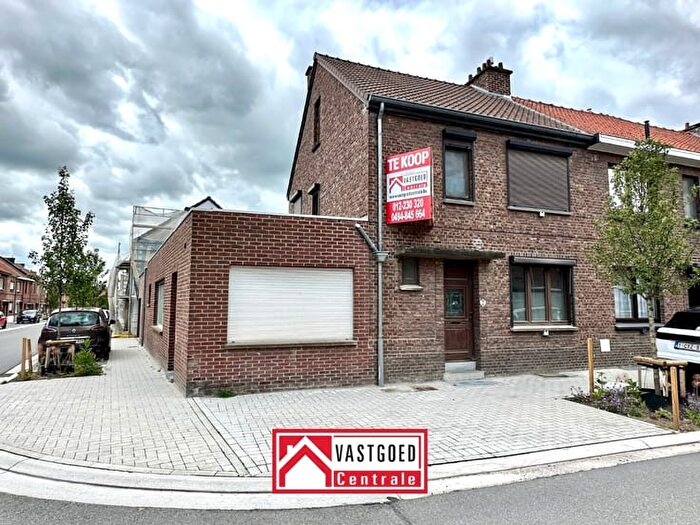 Tongershuisstraat, Tongeren : Maison 1 pièce à vendre