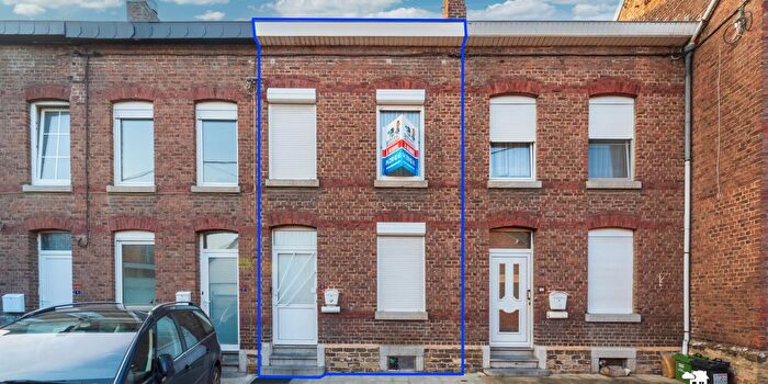 Maison 4 pièces à Rue Cour Maréchal, Forêt, à vendre