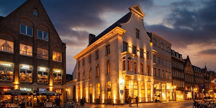 Maison 4 pièces à vendre à Academiestraat, Brugge