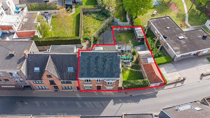 Maison 4 pièces à Aartrijksestraat, Zedelgem Aartrijke, à vendre