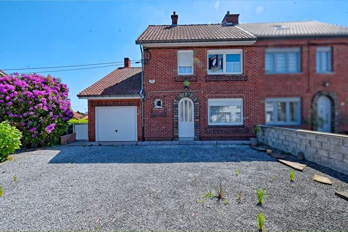 Maison 3 pièces à vendre à Rue Jules Destrée, ROSELIES