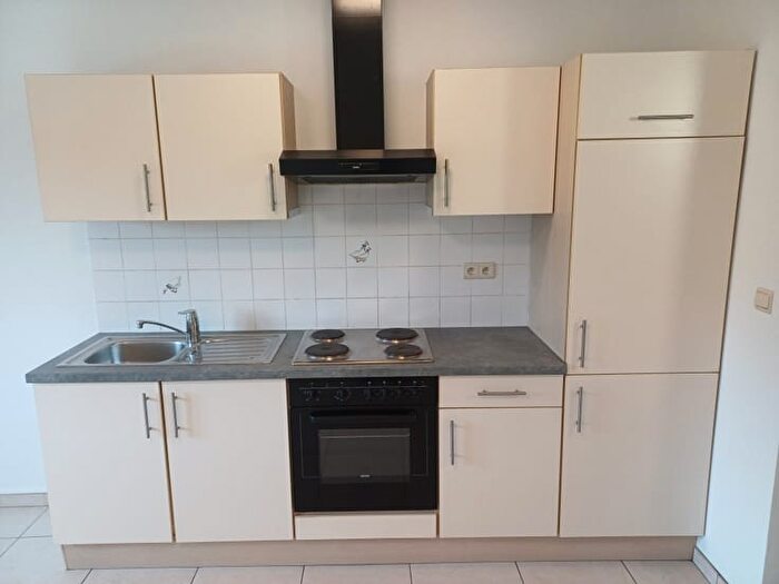 Appartement 3 pièces à Rue Lucien Ponlot, Sombreffe, à louer