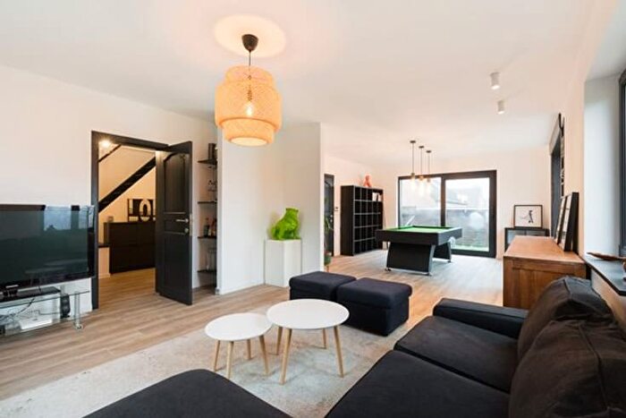 Maison 7 pièces à louer - Rue des Acacias, MONTSAINTGUIBERT