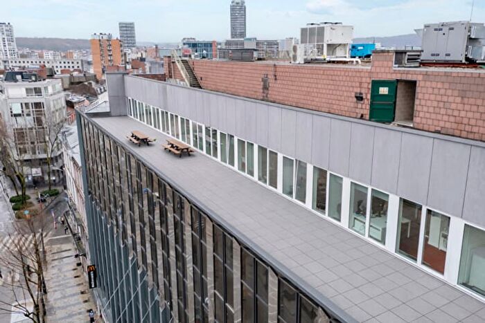 Place de la République Française, Liège : Appartement 5 pièces à vendre