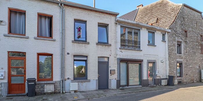 Maison 2 pièces à louer - Florennes, Namen