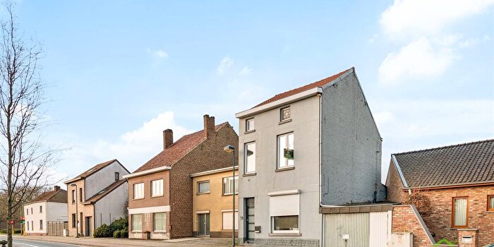 Maison 2 pièces à SintTruidensesteenweg A, OrsmaalGussenhoven, à vendre