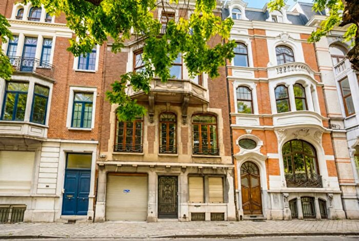Maison 8 pièces à Avenue du Luxembourg, Liège, à vendre