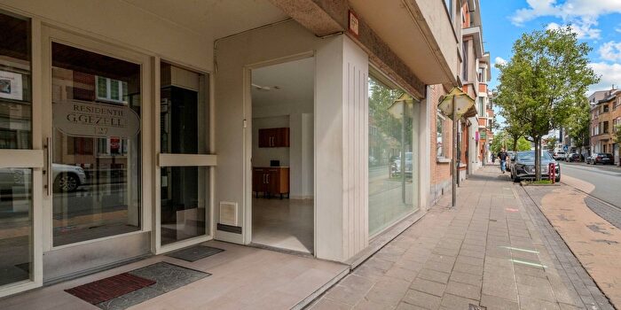 Appartement 2 pièces à Guido Gezellelaan, Deinze, à vendre