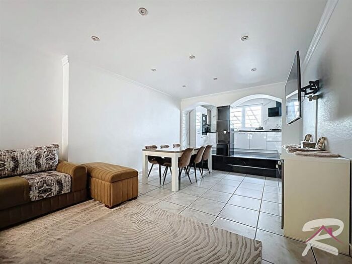 Maison 4 pièces à Chaussée d'Ivoz, IVOZRAMET, à vendre