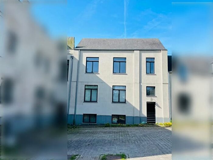 Route de l' Etat, Lasne : Maison 3 pièces à vendre