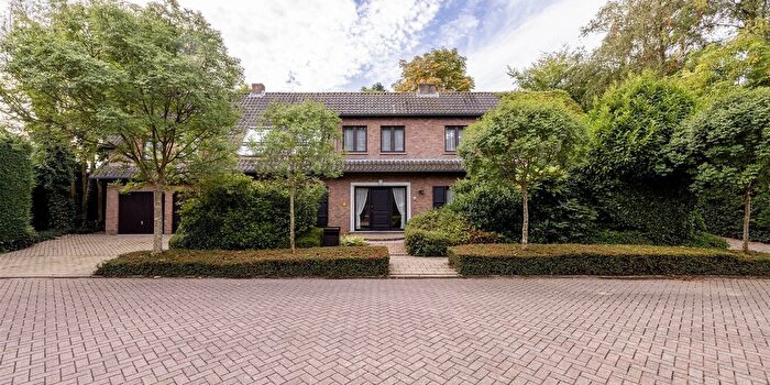 Maison 5 pièces à Sparrenstraat, Vorst, à vendre