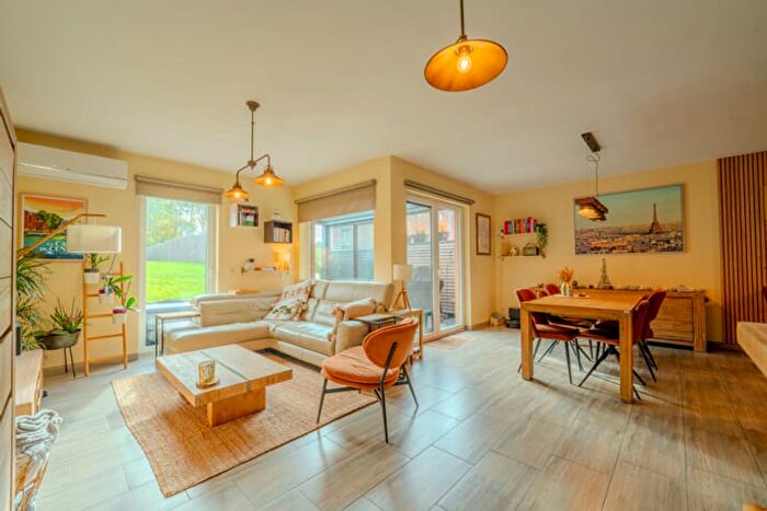 Rue du Champ Mêlé, La Louvière : Maison 5 pièces à vendre