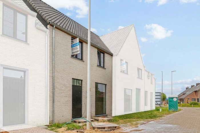 Maison 12 pièces à vendre à Koning Boudewijnstraat B, Lauwe