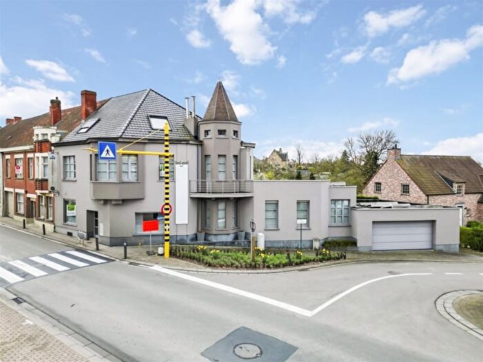 Kerkstraat, ANZEGEM : Maison 5 pièces à vendre