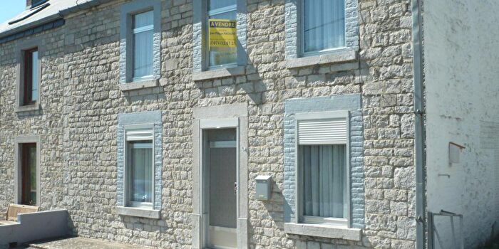 Rue Terre qui Monte, Cerfontaine - Maison 2 pièces à vendre