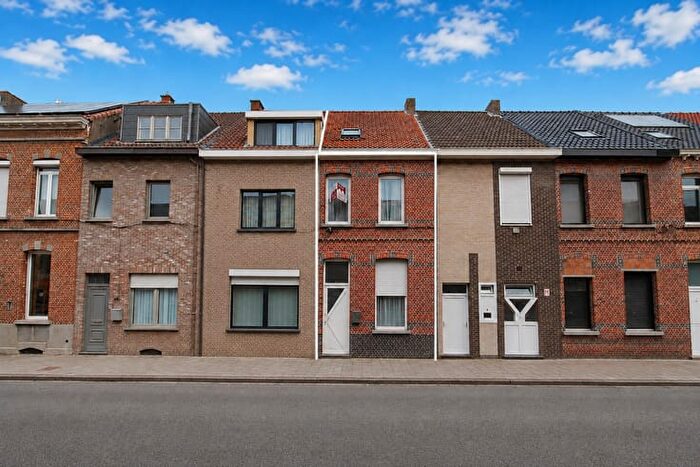 Pastoor De Meerleerstraat, SintNiklaas : Maison 1 pièce à vendre