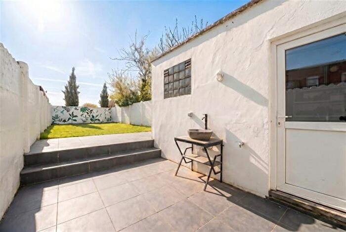Schoolstraat, SINTNIKLAAS - Maison 4 pièces à vendre