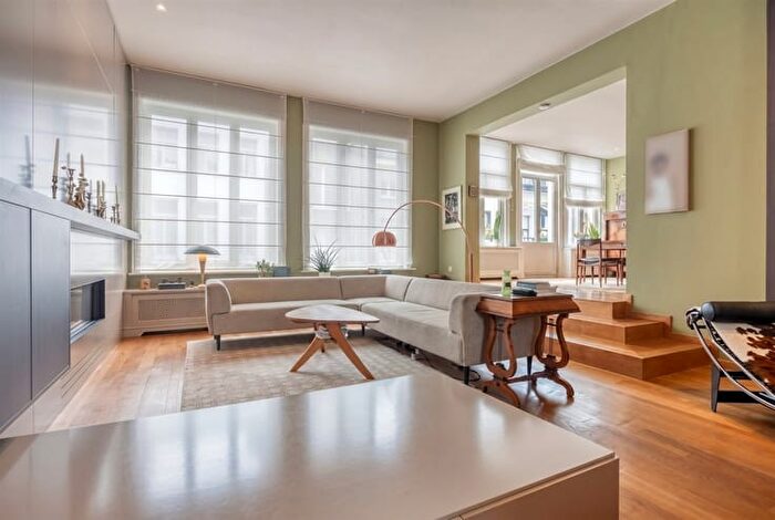 Maison 6 pièces à vendre à Zwijgerstraat, ANTWERPEN