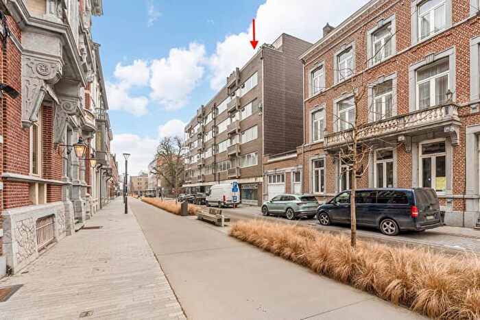 Appartement 13 pièces à Stationsstraat A, SintTruiden, à vendre