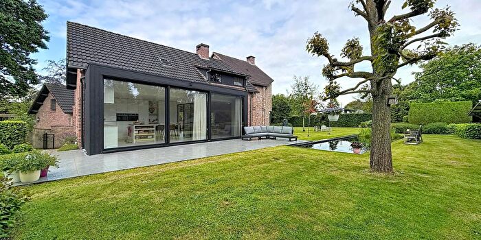 Maison 5 pièces à vendre à Houtenkruisstraat, Kruibeke