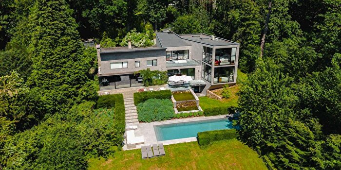 SintGenesiusRode, VlaamsBrabant : Maison 4 pièces à vendre