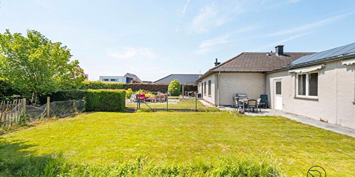 Maison 3 pièces à vendre à Esdoornstraat, Izegem