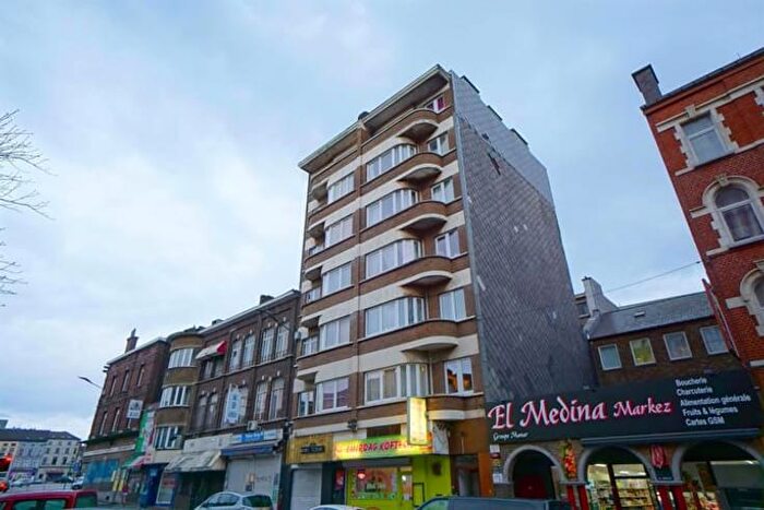 Boulevard Jacques Bertrand, Charleroi : Appartement 2 pièces à louer