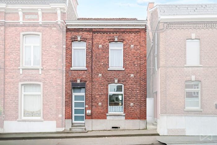 Rue Lieutenant Maurice Tasse, ForchieslaMarche - Maison 17 pièces à vendre