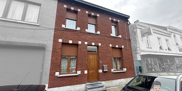 HoudengGoegnies, Henegouwen : Maison 5 pièces à vendre
