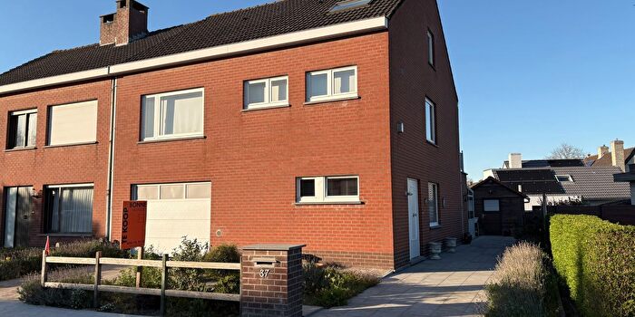 Karel de Ghelderestraat, Assebroek - Maison 5 pièces à vendre