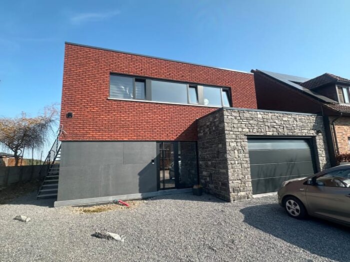 Appartement 7 pièces à louer - Rue Du Rouwâ, Oupeye