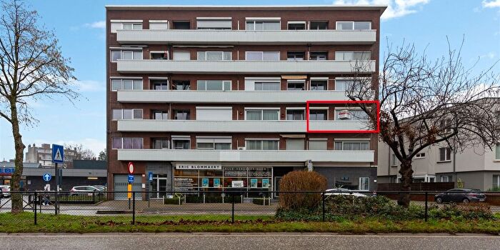 Mechelsesteenweg, Mortsel : Appartement 2 pièces à louer