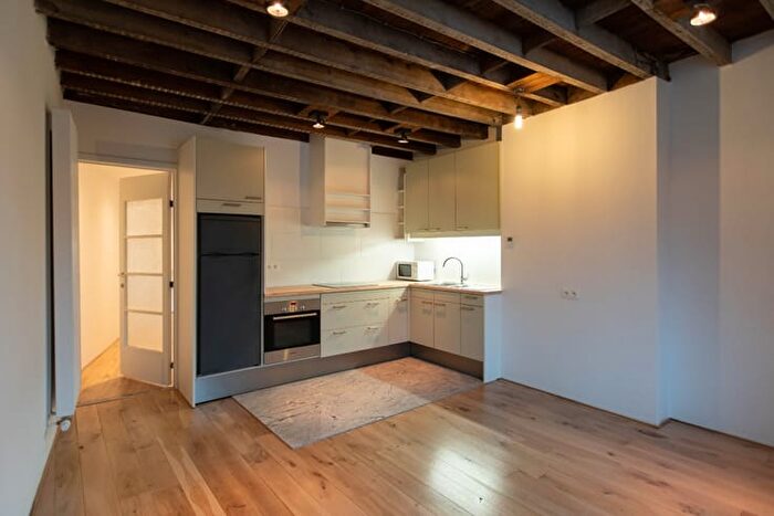 Appartement 1 pièce à Aalmoezenierstraat, Antwerpen, à louer
