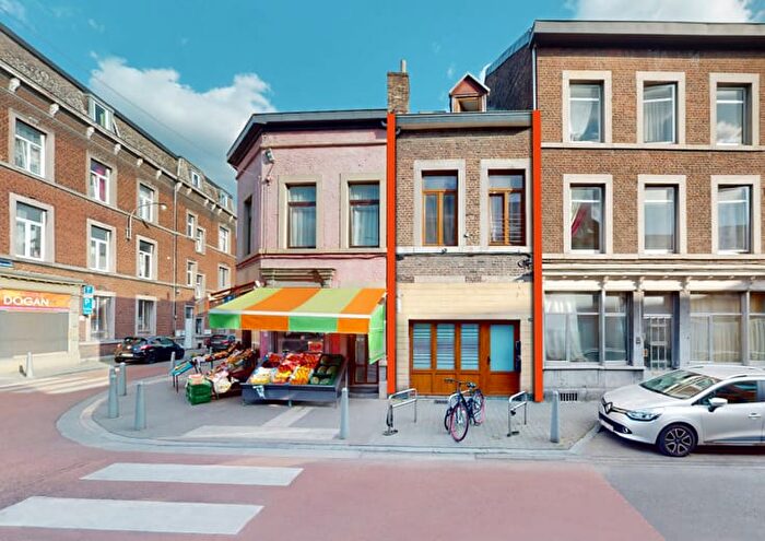 Rue Saint Léonard, Liège : Maison 3 pièces à vendre