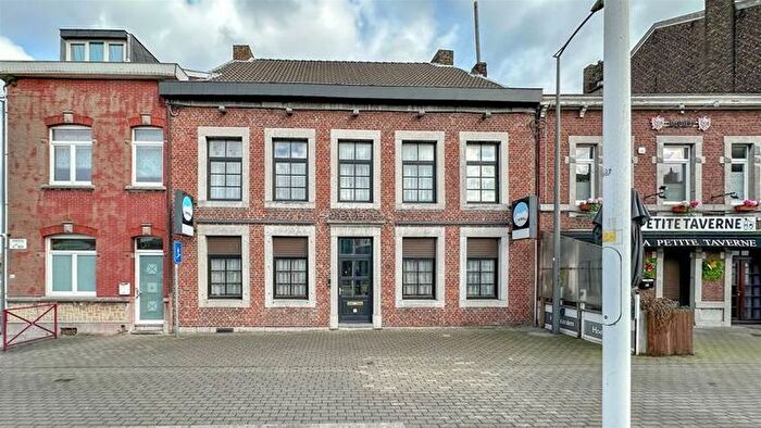 Place du Douzième de Ligne, HERSTAL - Maison 2 pièces à vendre